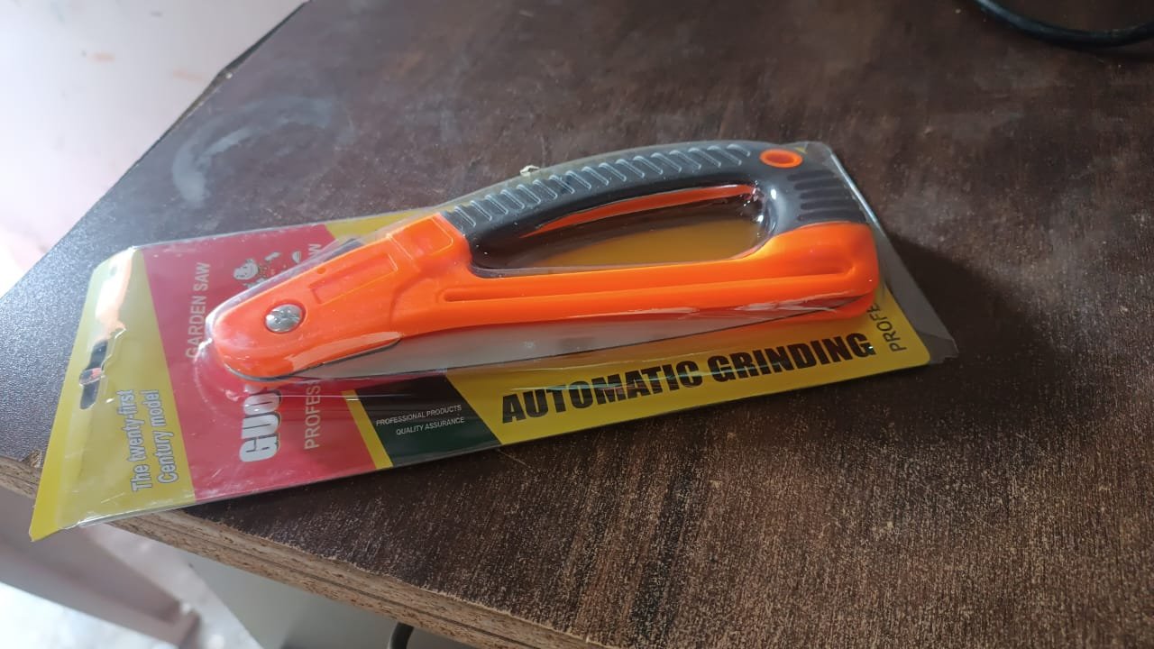 15 Inch Mini Pruning Folding Saw (1 Pc) - Image 8