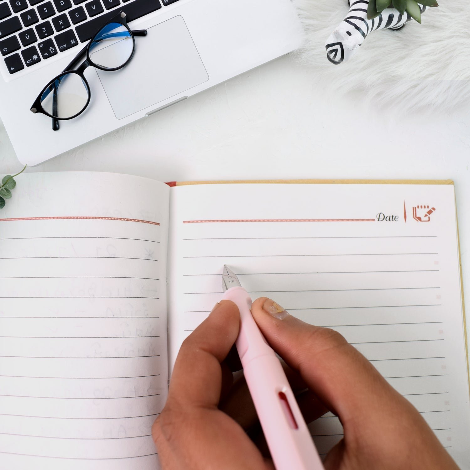 Fountain Blue Pen With 3 Refills (1 Set) - Image 6