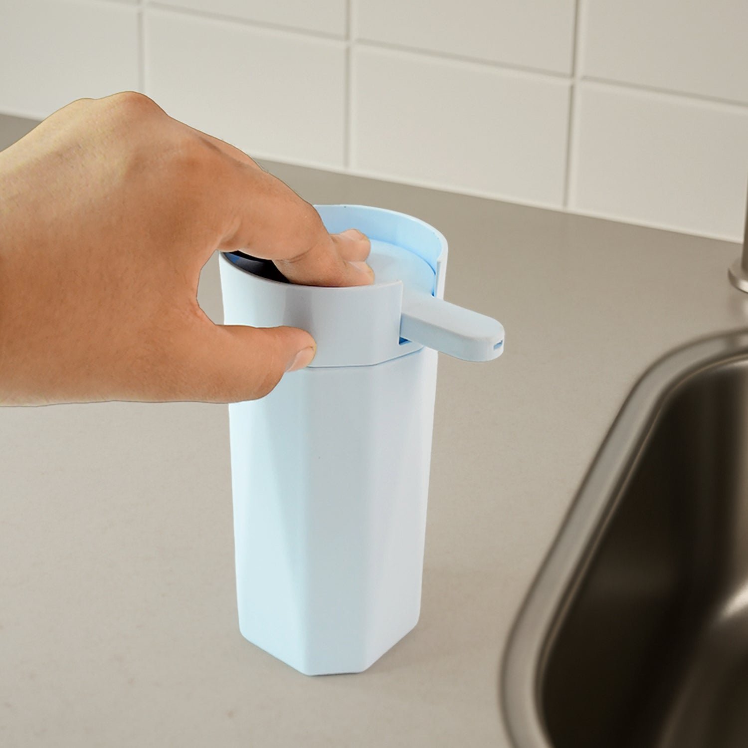 Apex Push It Soap Dispenser Approx 300ml (1 Pc) - Image 6