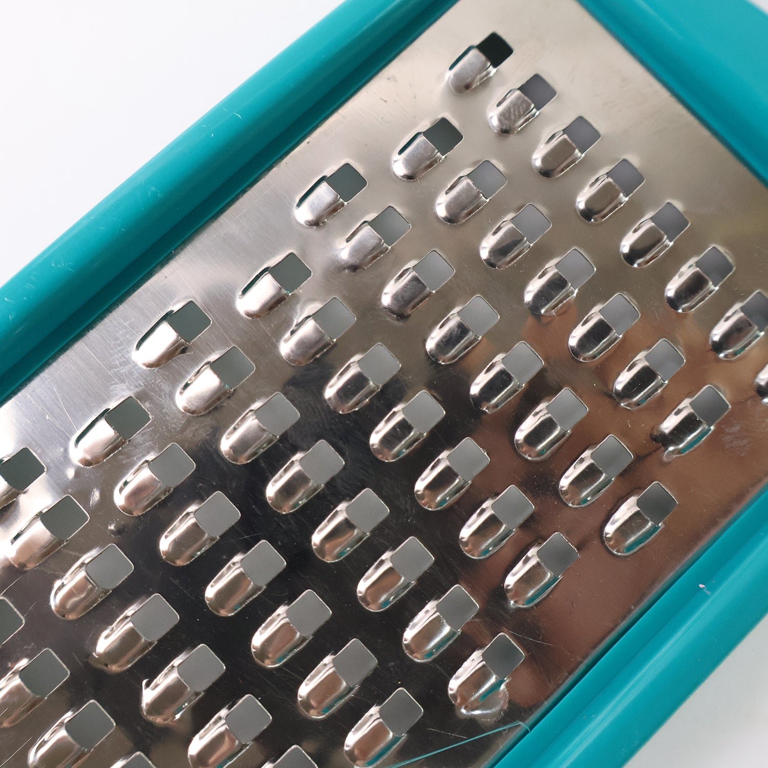 Multipurpose Cheese & Vegetable Grater (1 Pc) - Image 4