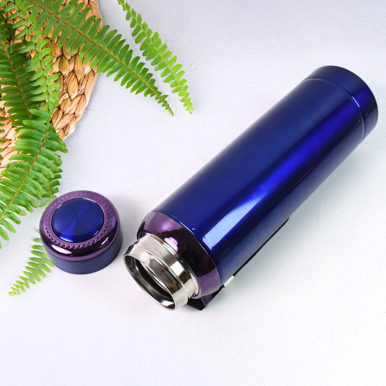 Vacuum Insulated Stainless Steel Bottle, Double walled (Approx 1000 ML / 1 Pc / Mix Color) - Image 3