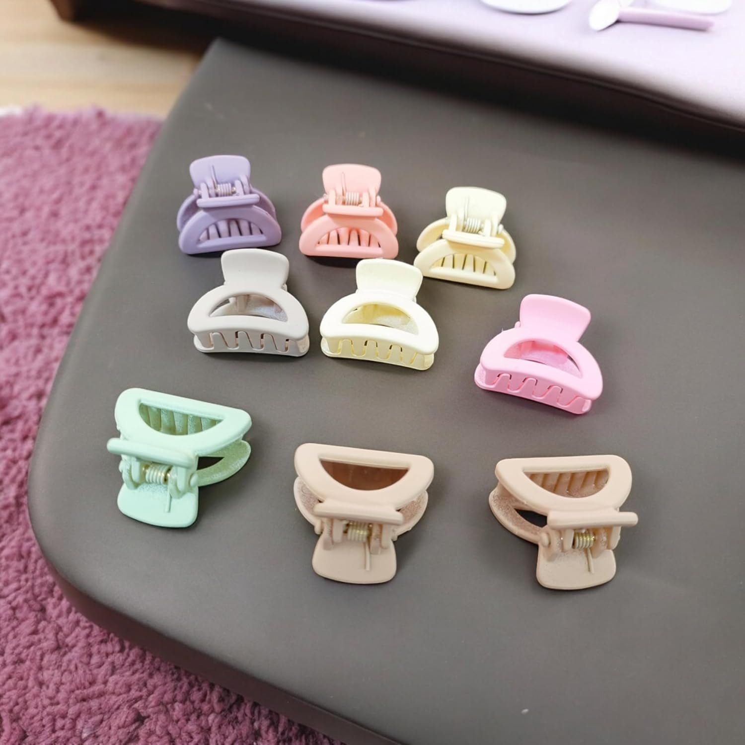 Plastic Small Hair Clips for Girls Kids Hair Accessories (3 Pcs Set / Mix Color & Design) - Image 10