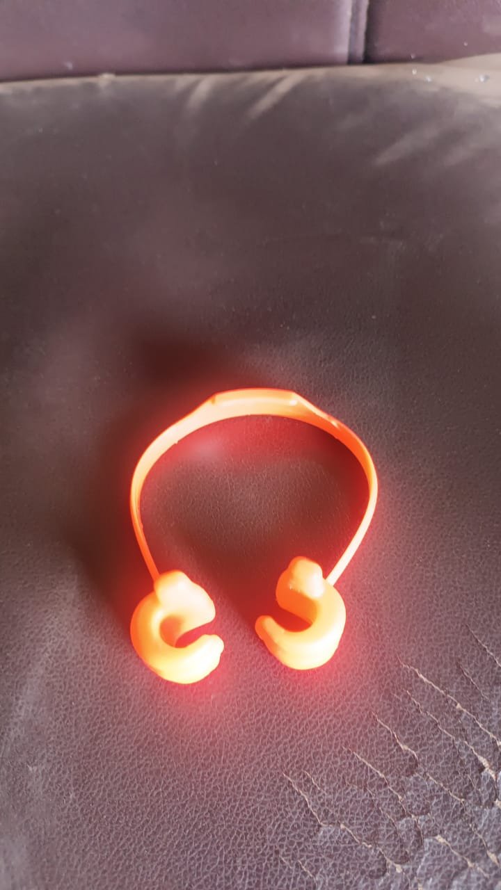 Hand Shape Mobile Stand OK Thumb phone Holder Multicolor (1 Pc) - Image 7