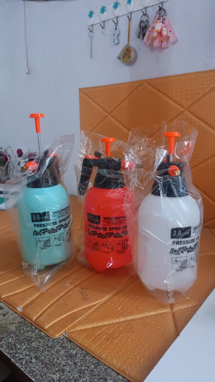 Water Sprayer Hand-held Pump Pressure Garden Sprayer - 2 L (Mix Color) - Image 10