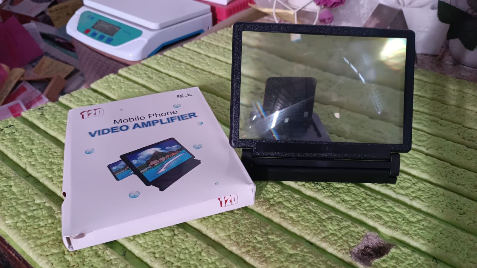 3D HD Mobile Phone Screen Magnifier Amplifier (1 Pc) - Image 7