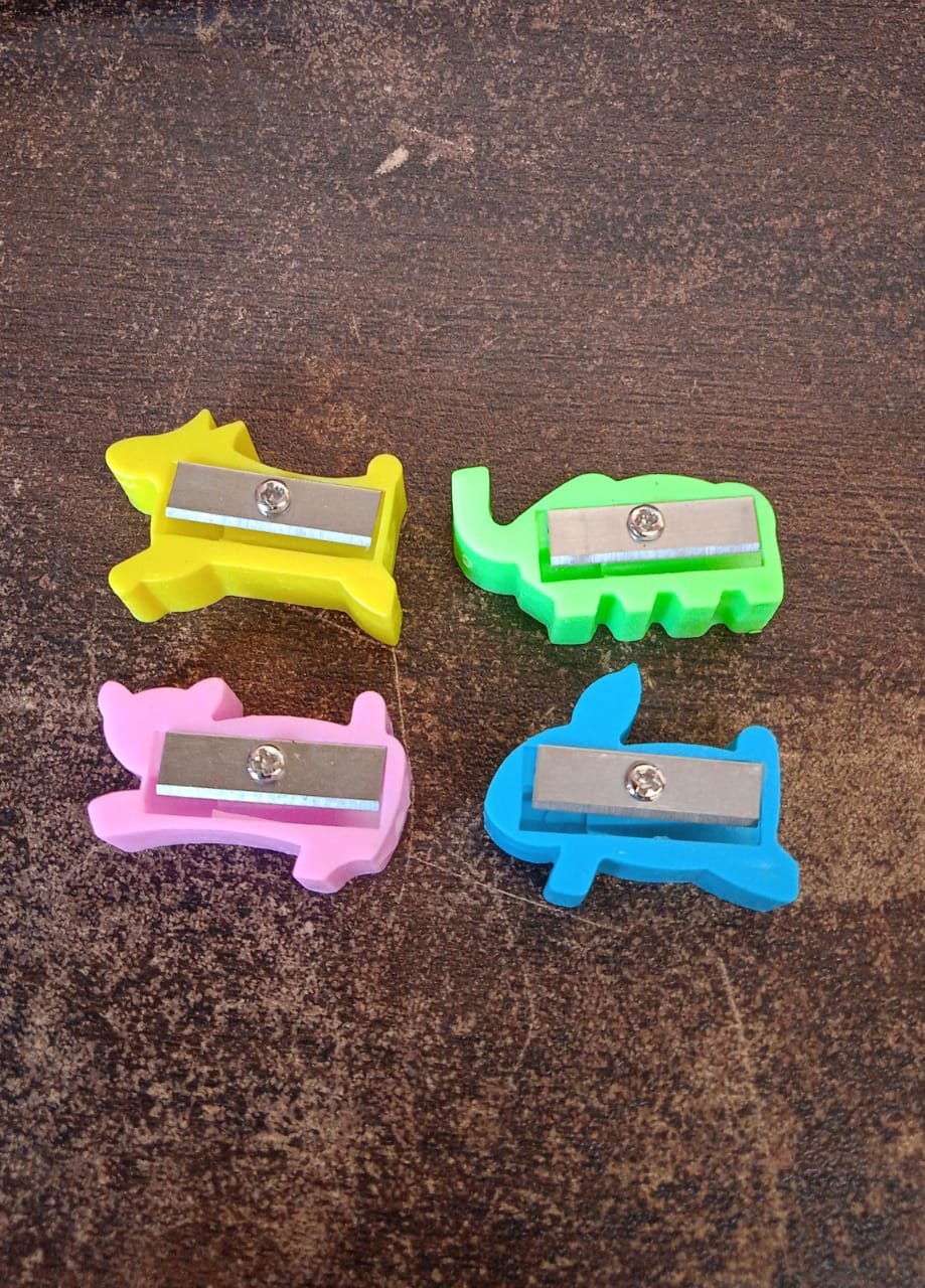 Plastic Small Cute Pencil Sharpener (1 Pc / Mix Design & Color) - Image 7