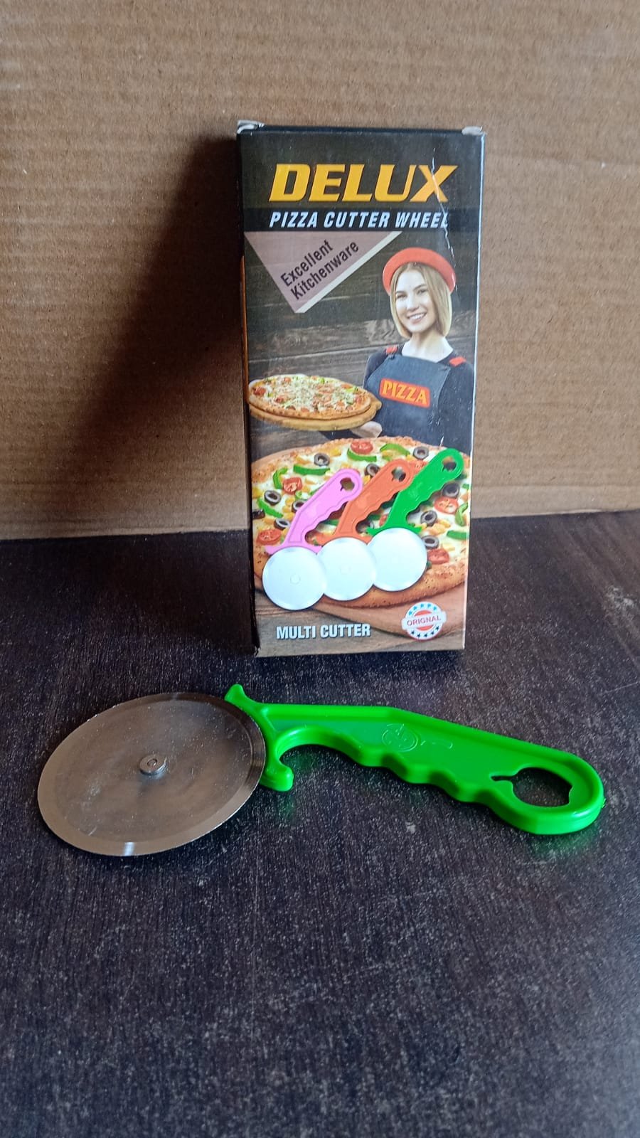 Stainless Steel Pizza Cutter / Pastry Cutter / Sandwiches Cutter - Image 8