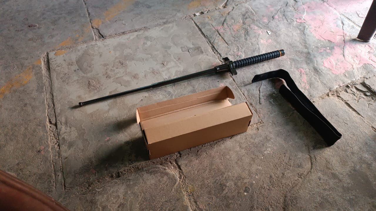 Lightweight Folding Walking Sticks with Nylon Bag Cover (76 Cm) - Image 7