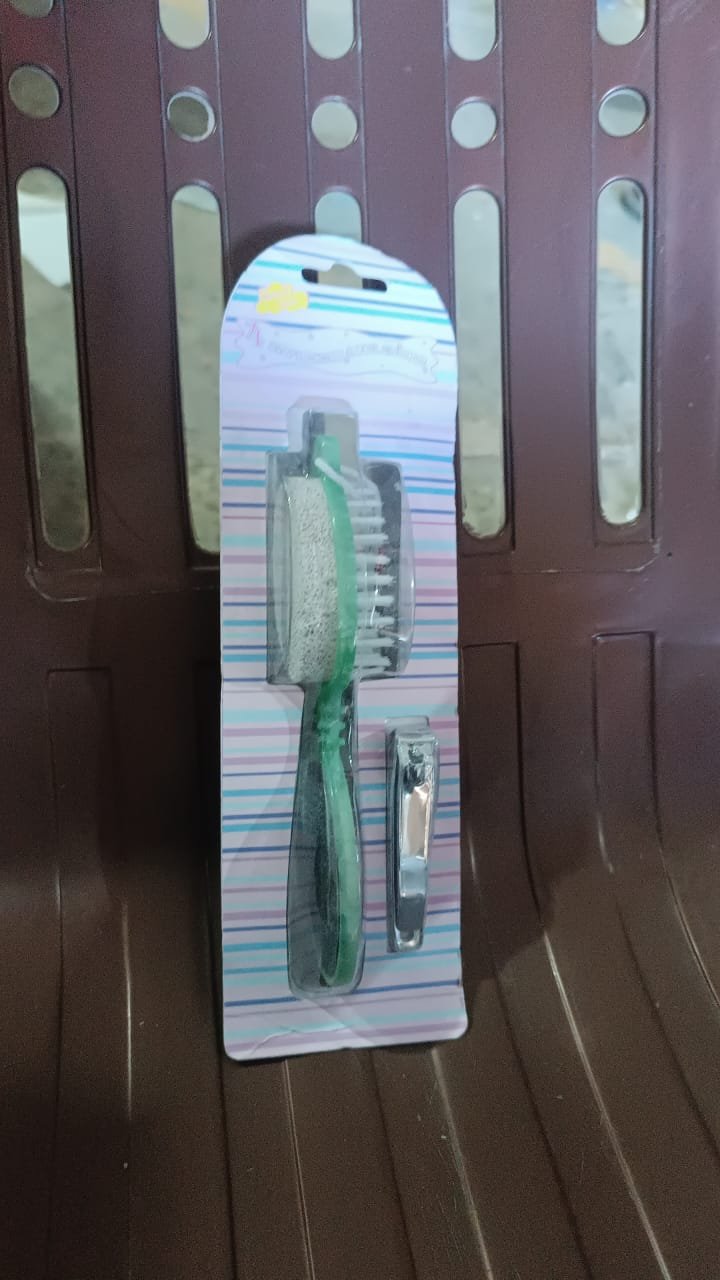 5 In 1 Pedicure Tool Pedicure Brush For Feet Foot Scrubber Foot File With Nail Cutter - Image 7