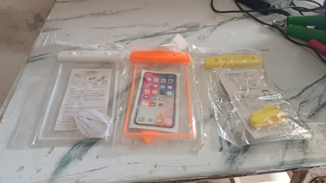 Mobile Waterproof Sealed Transparent Plastic Bag / Pouch Cover for All Mobile Phones - Image 9