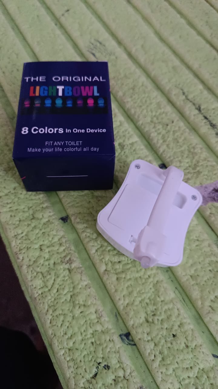 Toilet Light, LED Toilet Bowl Light Toilet Cover Lamp (1 Pc / Battery Not Included) - Image 9