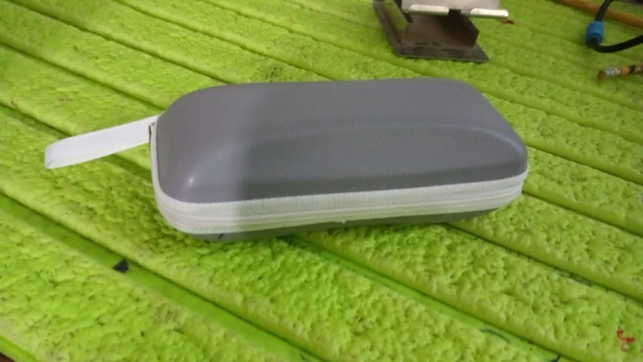 Portable Zipper Eye Glass Sunglasses Hard Case Cover (1 Pc) - Image 6