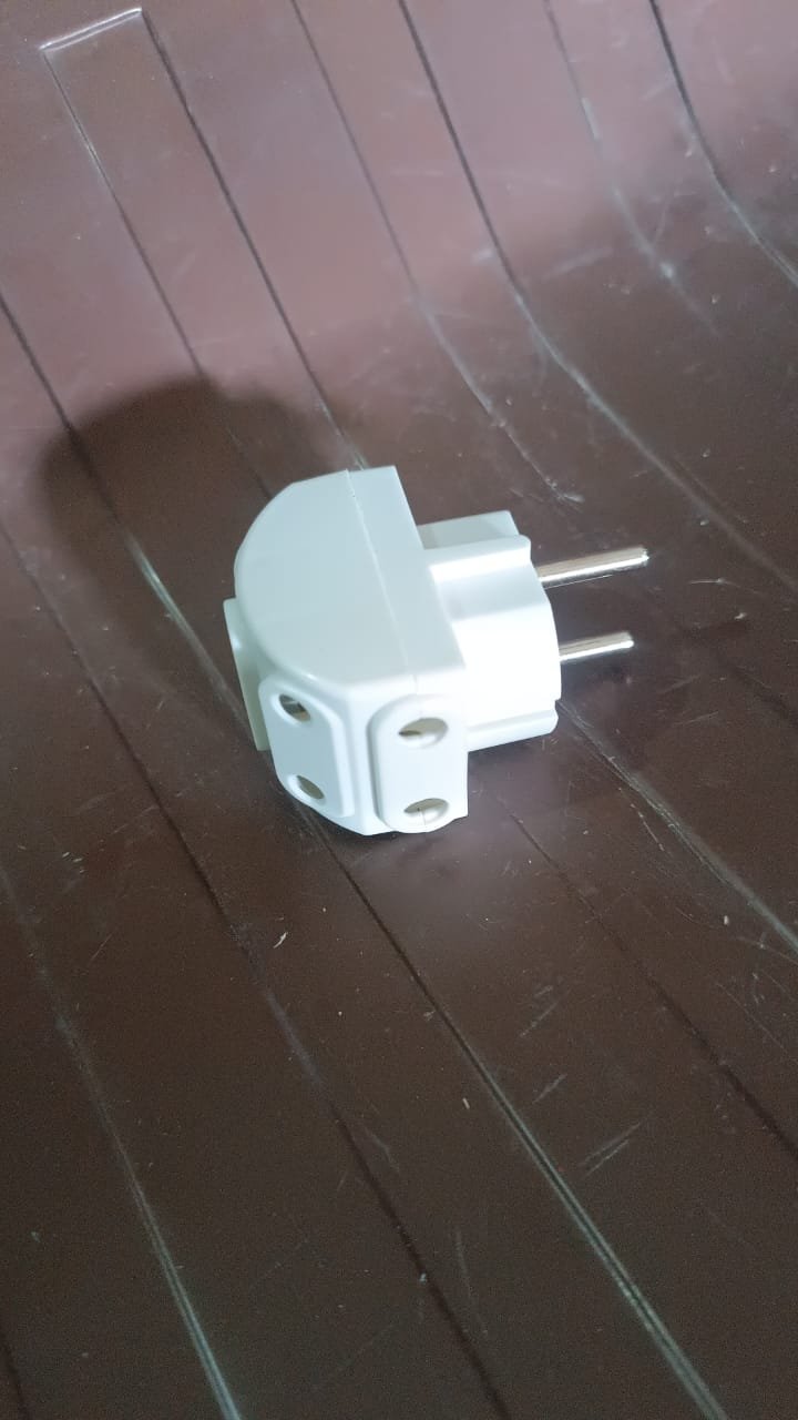 5-Way 2 Pin Multi-Plug Socket / Converter (1 Pc) - Image 8