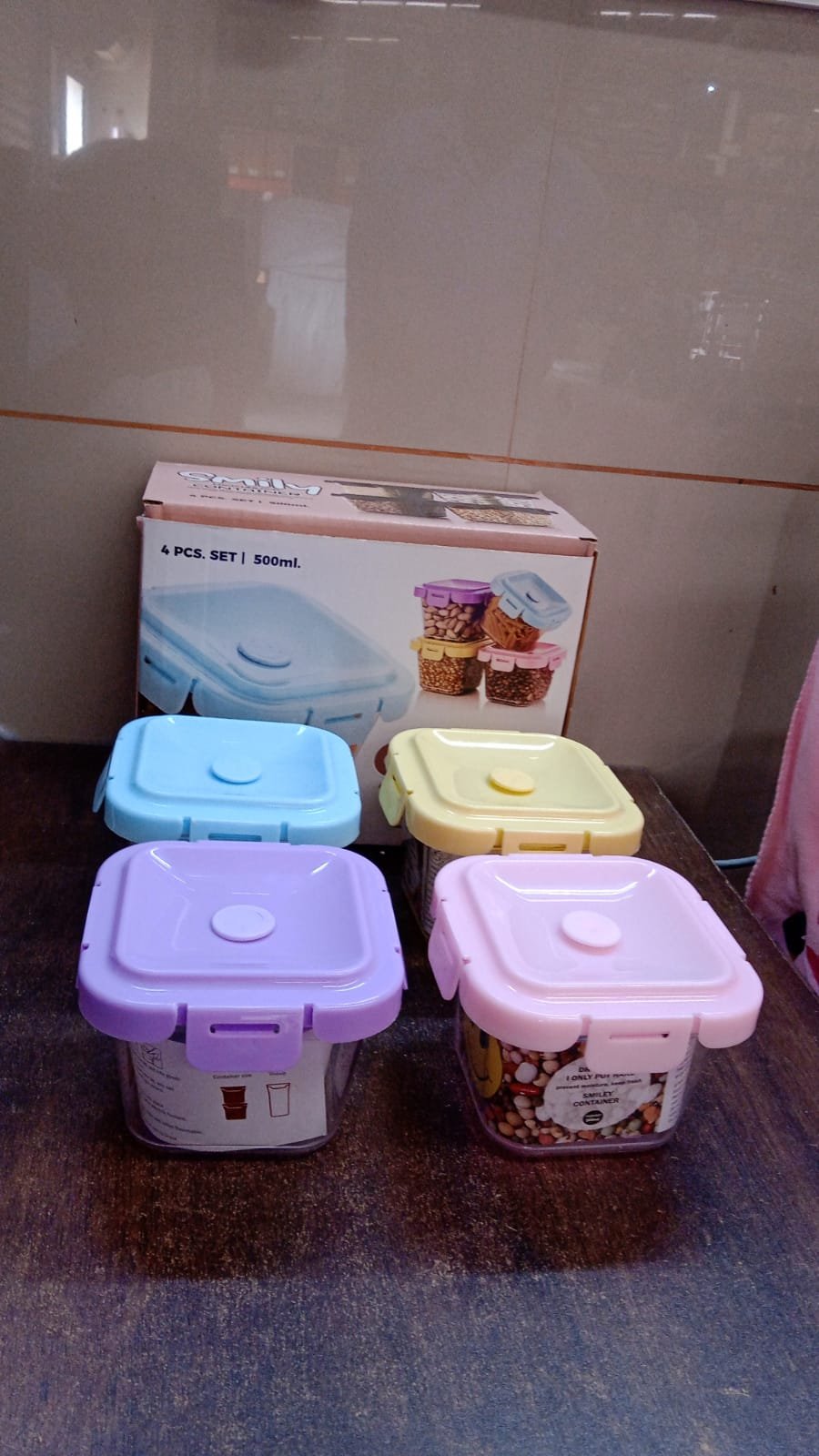Plastic Food Storage Containers with Lid (4 Pcs Set / 500 ML) - Image 10